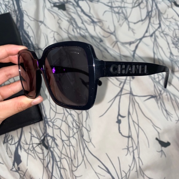 Chanel sunglasses - Picture 4 of 4